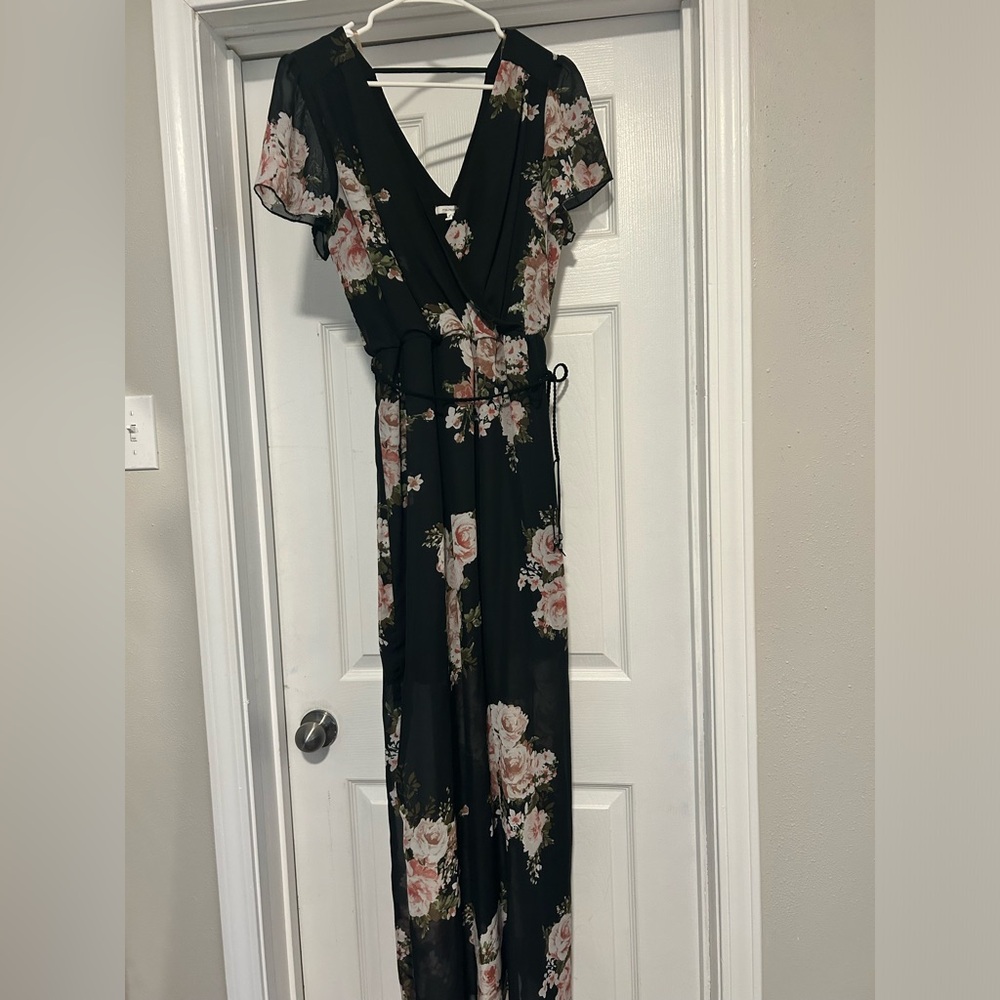 Maurices maxi dress size medium